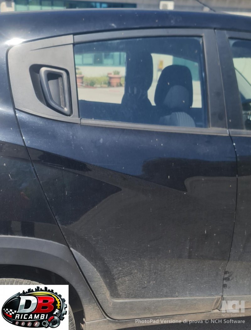 portiera-posteriore-dx-mahindra-kuv-100