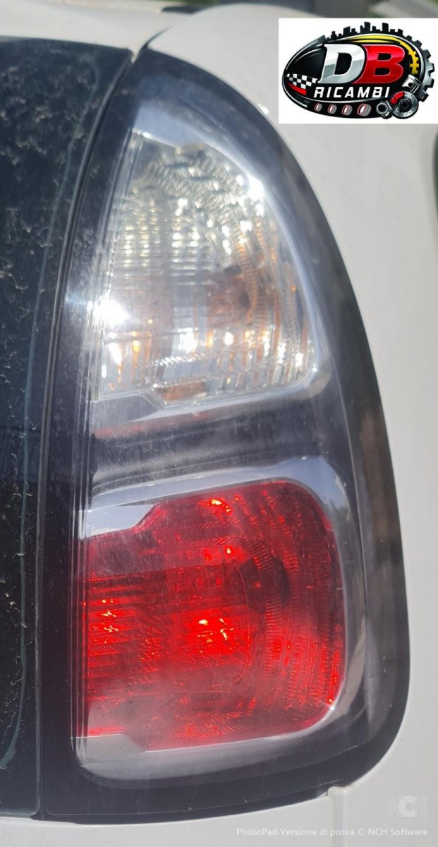 farogruppo-ottico-posteriore-dx-citroen-c3-picasso-16-hdi-del-2010