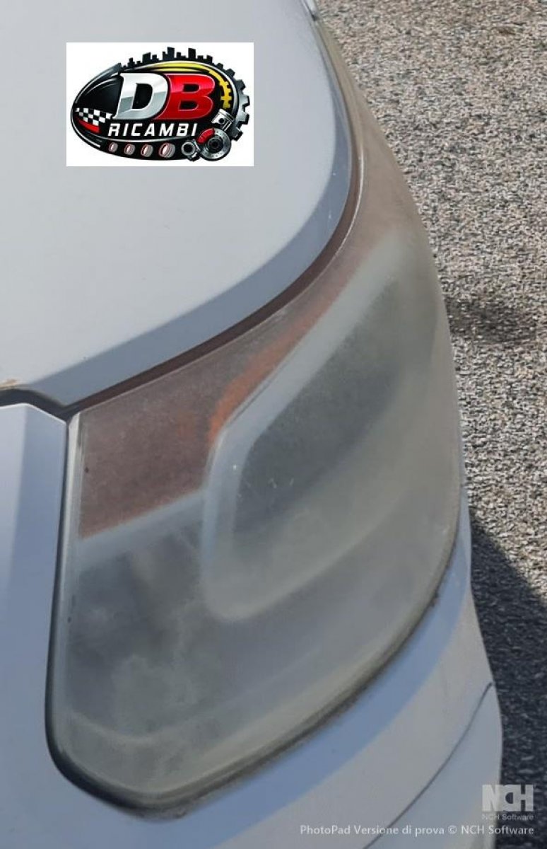 faro-anteriore-sx-citroen-c3-picasso-16-hdi-del-2010