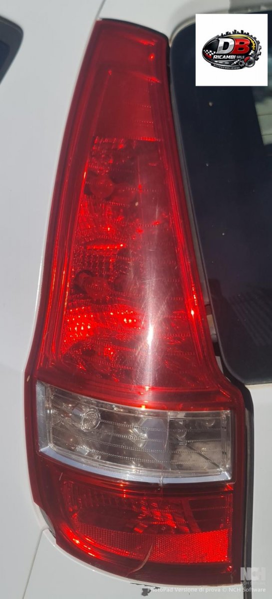 farogruppo-ottico-posteriore-sx-hyundai-i30-16-d-del-2011