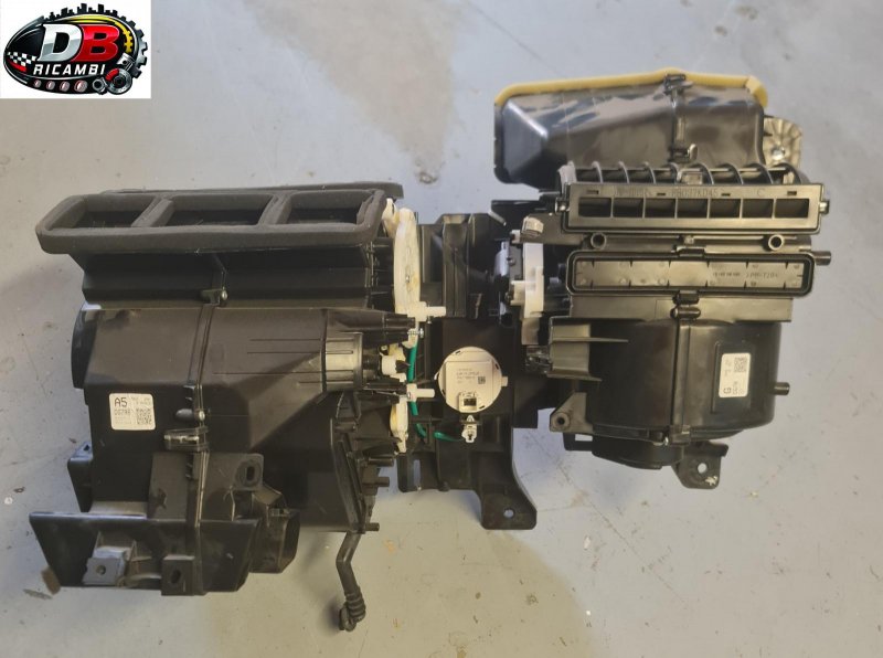 gruppo-condizionatoreriscaldatore-abitacolo-mazda-2-15-benzina-skyactive
